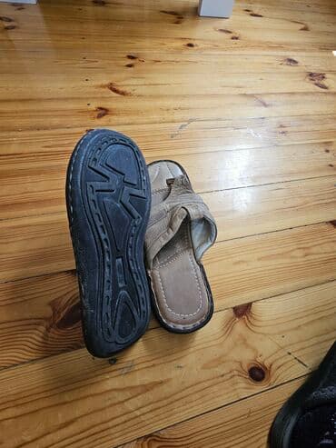 böyük ölçülü kişi ayaqqabısı: Səndəl və şəp-şüplər — 2