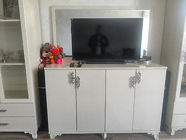 tv altliq: TV altlığı — 2