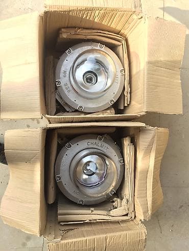 Gəmi projektorlari, ikiside tezedir,qiymet 1-i ucun qeyd olunub - 300