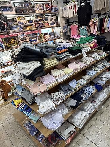 ailevi dest geyimler: MAGAZA BAGLANIR BUTUN GEYIMLER MAYADAN QAT QAT AYAGI ZIYANINA . Uşaq — 3