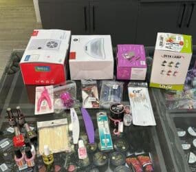 dirnaq aparatı: Dirnaq manikuru dest satilir işlənmiyib yenidir tecili satilir sonu — 2