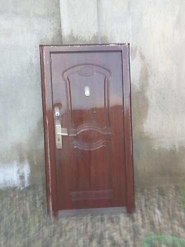 padval qapisi: Mətal giriş qapısı – ağac teksturalı qəhvəyi rəng - Material: polad — 2