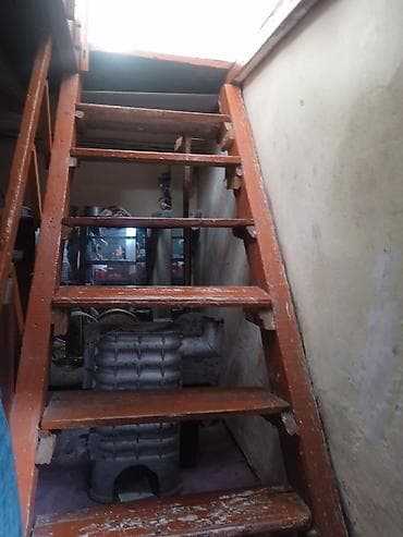 eve: 3 otaqlı, 2 kv. m, Təmirsiz — 10