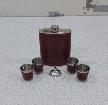 şahmat satılır: İçki qabı dəsti şahmat lövhəsi ilə birlikdə satılır. Üzərində Qız — 10