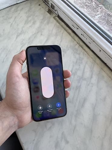 macbook pro 16: IPhone 13 Pro, 256 GB, Matte Gold, Zəmanət, Simsiz şarj, Face ID — 3