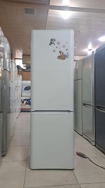 Aşağıdan donduruculu iki qapılı soyuducu - Rəng: ağ (ön qapıda