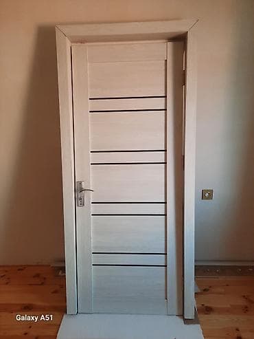 Ağ-açıq palıd rəng çalarlı interyer qapısı, modern üfüqi dekorativ lalafo.az -da Ağ-açıq palıd rəng çalarlı interyer qapısı, modern üfüqi dekorativ