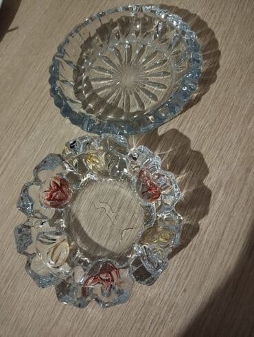 Şüşə külqabı dəsti Xrustaldir - 2 ədəd dekorativ şüşə külqabı -