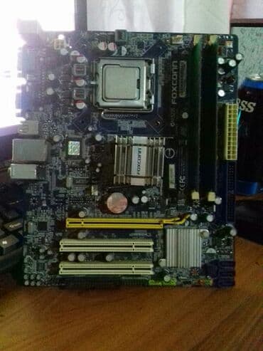 FOXCONN LGA775 anakarti – CPU və RAM ilə Xüsusiyyətlər: - Soket