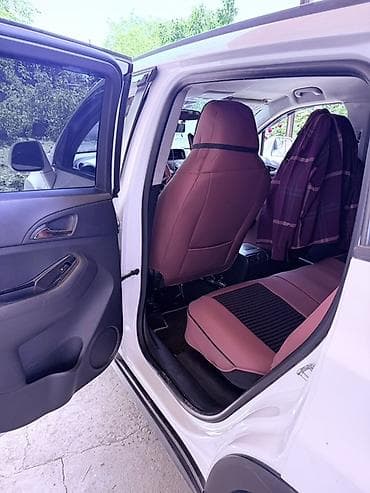 niva 213 mator: Chevrolet Orlando – ağ rəngli, praktik və geniş ailəvi miniven/SUV — 5