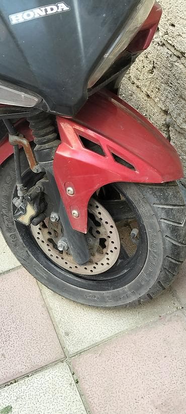 ön şüşə: Honda CRF üslubunda şəhər skuter/moped - Marka/model: Honda (skuter) — 1