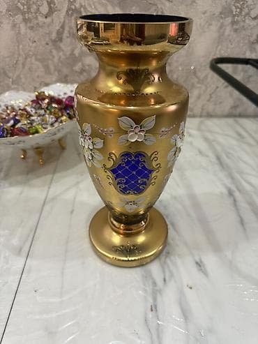 qapi dekoru: Bir vaza, Xrustal — 2