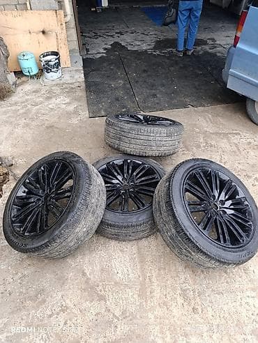 4 ədəd təkər-disk komplekti - Disklər: parlaq qara rəngdə, çoxşüalı