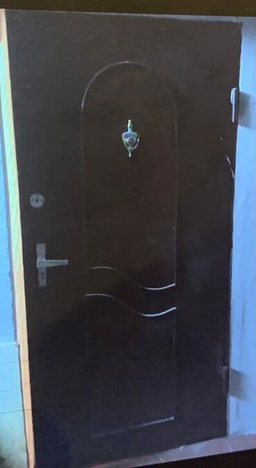 qapi modelleri: Dəmir giriş qapısı – ikiüzlü model - Material: möhkəm metal karkas - — 1