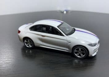 dəmir maşın: 5 əd - 80 azn✅ Oyuncaq dəmir kolleksiya maşınlar Uzunluğu - 11 sm Eni — 4