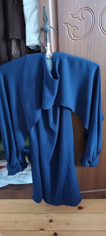 sifon koynekler: 1)QÜLU DON markasi MISS FAṢOON -3 AZN2)TÜND GÖY markasi KOTON -3 — 2