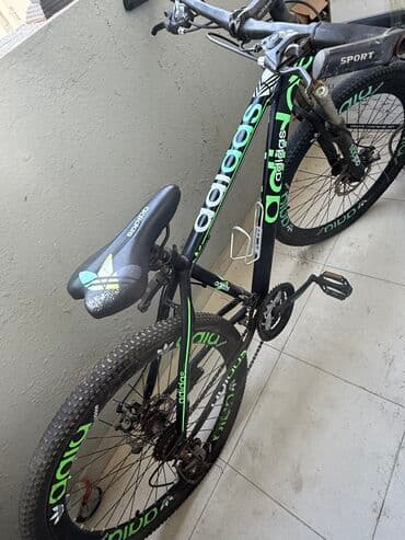 трехколесный велосипед: Б/у Городской велосипед Adidas, 26" — 1