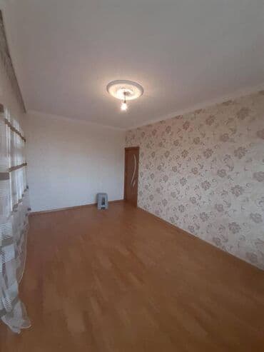 ist petrol tbilisi prospekti: Bakı, 2 otaqlı, Köhnə tikili, m. Əhmədli, 65 kv. m — 2