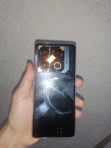 galaxy a 10: Infinix GT 20 Pro, 256 GB, Sensor — 3