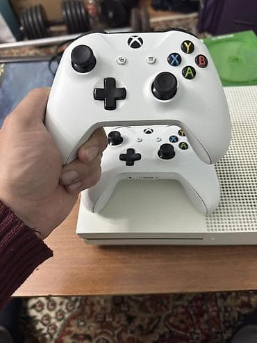 xbox one pult: Xbox one s 500gb iki pultla bütün şnurları verilir üstündə heç bir — 5