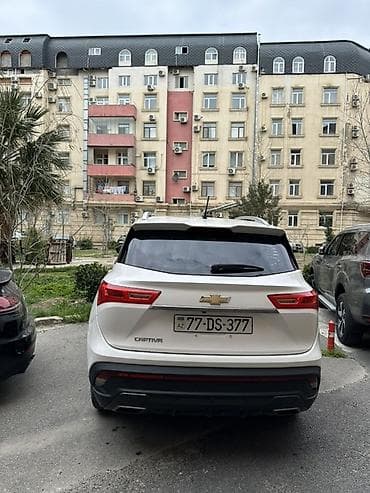 Motonəqliyyat: Chevrolet Captiva, ağ rəng, şəhər və ailə üçün geniş və funksional — 2