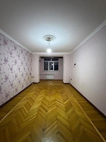 Дома: Vasmoyda Lotos ticarət mərkəzindən aşağıda parkın yanında 3 otaqlı — 4