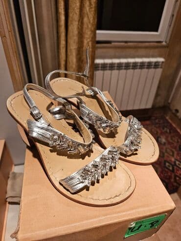 босоножки 27 размера: Elle, Размер: 35, цвет - Золотой, Новый — 1