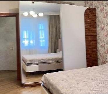 paltar skafi: İşlənmiş, 2 qapılı, Güzgülü, Bej, Taxta, Kupe, Düz dolab — 2