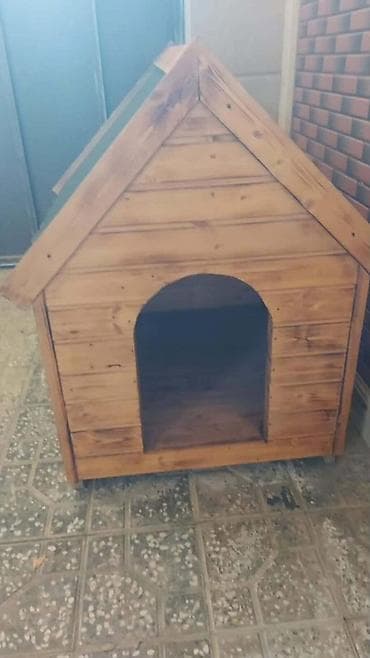 Taxta it evi - Material: tam ağac (taxta lövhələr), təbii teksturalı