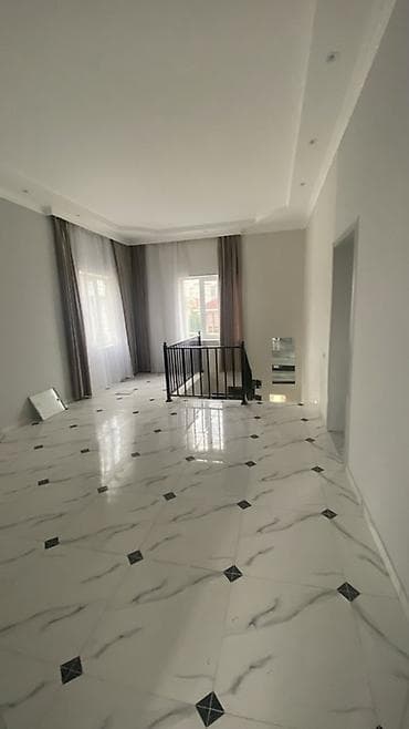 mingecevirde torpaq satisi: Geniş və işıqlı ev daxili məkan - Böyük kvadratlı zal və otaqlar — 4