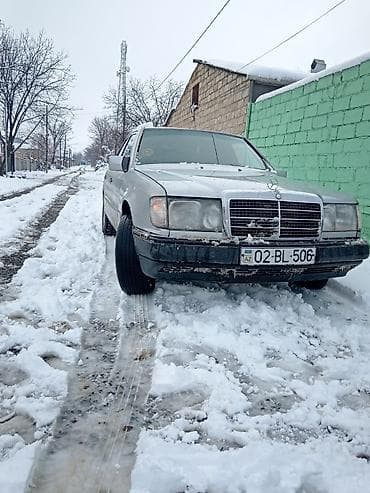e220 turbo az: Mercedes-Benz W124: 2.5 l | 1992 il Sedan — 2