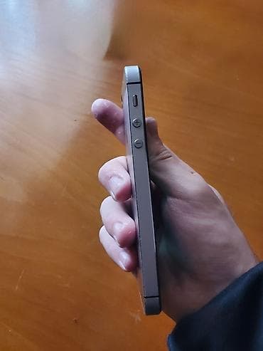 philips xenium x525: IPhone 5s, 16 GB, Space Gray — 4