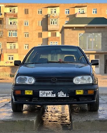 keys sat: Volkswagen Golf: 1.8 l | 1997 il Hetçbek — 1