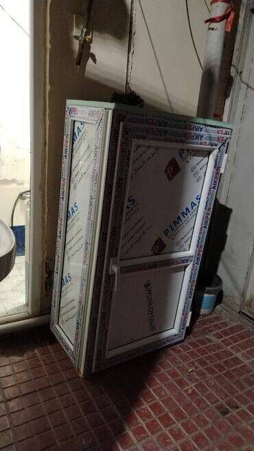 pərdə asılqanı: Plastik dolab 1 kv-90 manat Bizim digər xidmətlərimiz: 1)Plastik qapı — 2