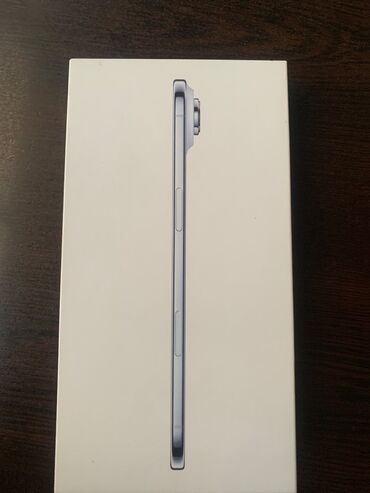 256 yaddaş telefon: IPhone Air, 256 GB — 1