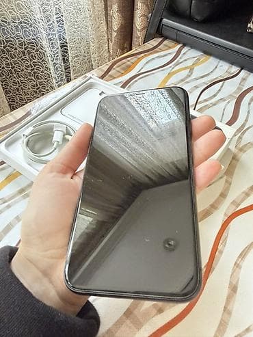 IPhone 11, Qara, Face ID — 3