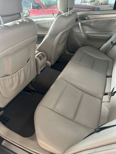 mercedes geyimleri: Mercedes-Benz C-Class: 2.3 l | 2005 il Sedan — 10