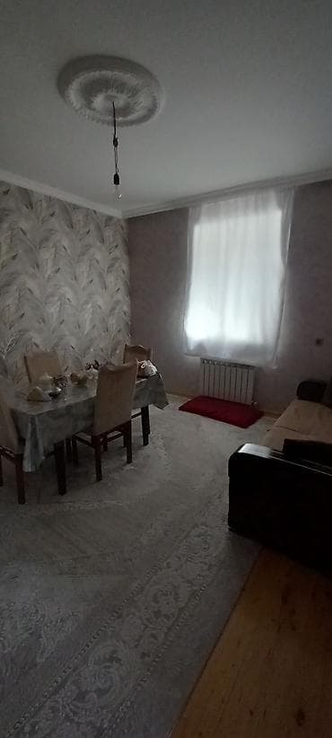 aaaf kiraye evler: Satılır: - Plan: geniş zal, ayrıca mətbəx, iri sanitar qovşaq (duş — 4