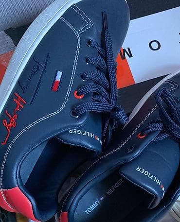 pod vape: Tommy Hilfiger kişi idman ayaqqabısı - Rəng: tünd göy (navy) – ağ — 1