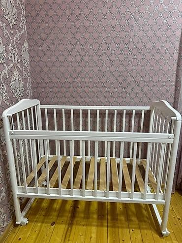 Oğlan və qız üçün, Dördbucaq, Beşik, Dəstsiz, Matras ilə, Yellənmə mexanizmsiz — 2
