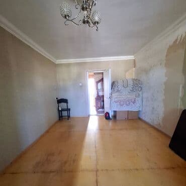 şirvan əmlak az: Sirvan seherinde 10 sayli orta məktəbin yaxinliginda 3 otaqli menzil — 11