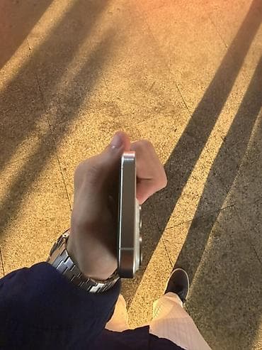 i̇pone 14: IPhone 15 Pro, 128 GB, Ağ, Zəmanət, Simsiz şarj, Face ID — 6