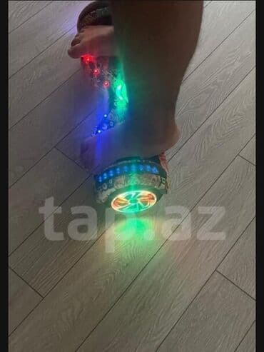 hoverboard qiyməti: İşlənmiş Giroskuter 10.5", > 1000 Vt, > 35 km/s, Ünvandan götürmə — 8