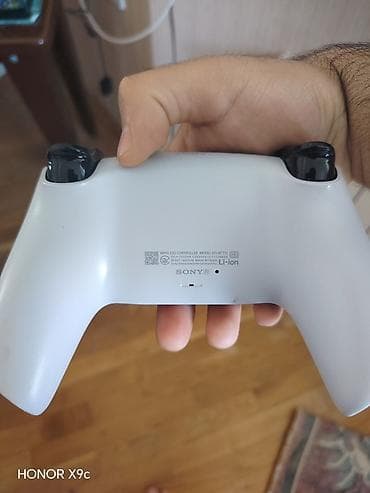 iphone 5: PlayStation 5 fat 2 pult Ps özümün olub 12ci versiyadı, problemi yoxdu — 8