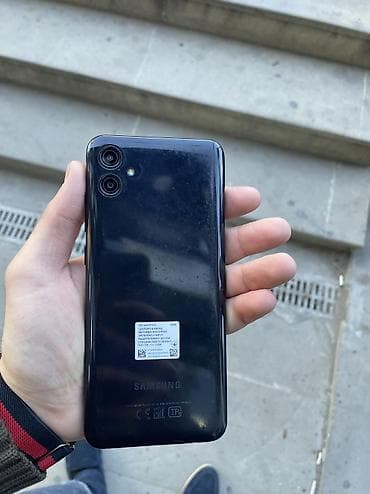 i̇phone 13 mini: Samsung Galaxy A04, 64 GB, rəng - Qara — 3