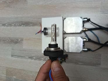 İki bloklu ksenon far dəsti Komplekt: - 2 ədəd ksenon balast (metall