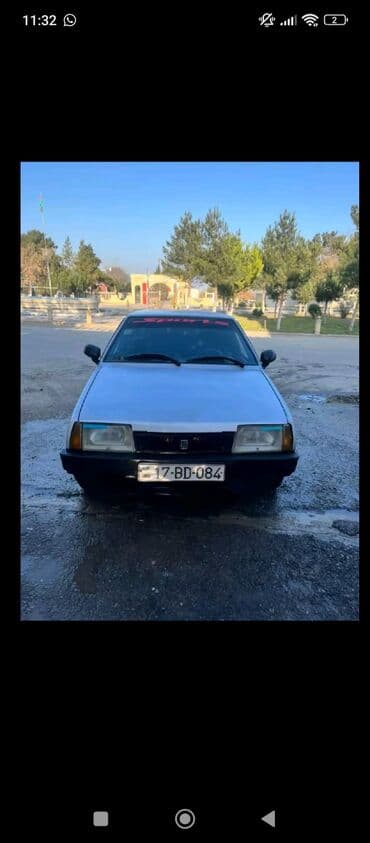 ваза стеклянная прозрачная высокая без узора: Model: VAZ 2109 (Samara) hatchbek Xarici görünüş: - Boz/gümüş rəngli — 6