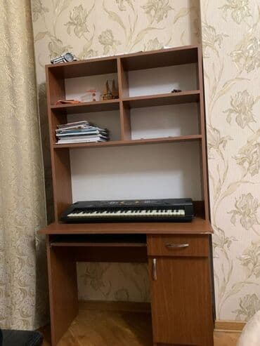 künc rəf: Künc masa, Polkalı, Siyirməli, Teksturalı laminat — 3