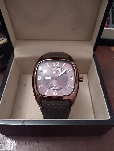 nano saat: Su kecirmezdi rengi getmir shusheside cixilmir ishdenmeyib almisham — 3