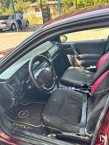 4 teker: Opel Vectra: 0.8 l | 1998 il 260 km Sedan — 3